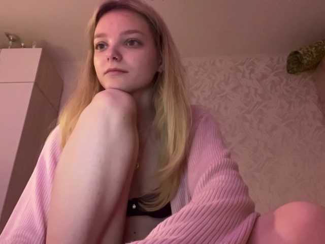 BonnyBlu live cam on BongaCams