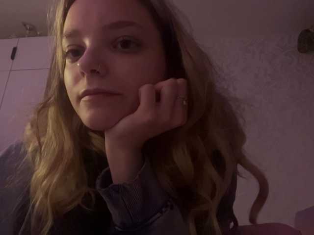 BonnyBlu live cam on BongaCams