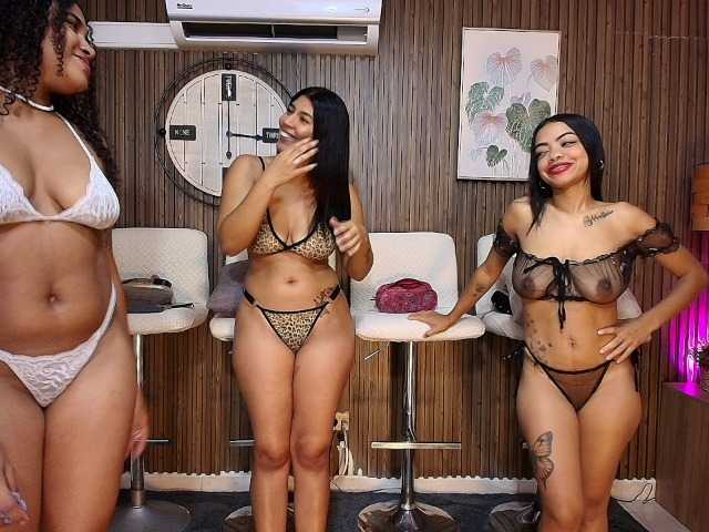 Canelasquirtxxx1 live cam on BongaCams