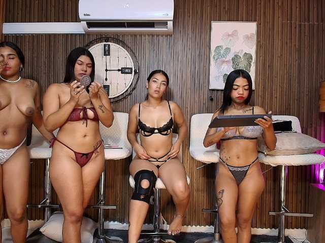 Canelasquirtxxx1 live cam on BongaCams