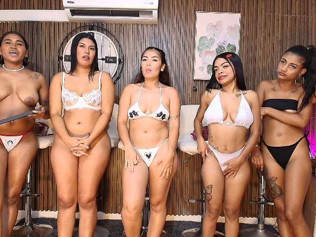 Canelasquirtxxx1 live cam on BongaCams