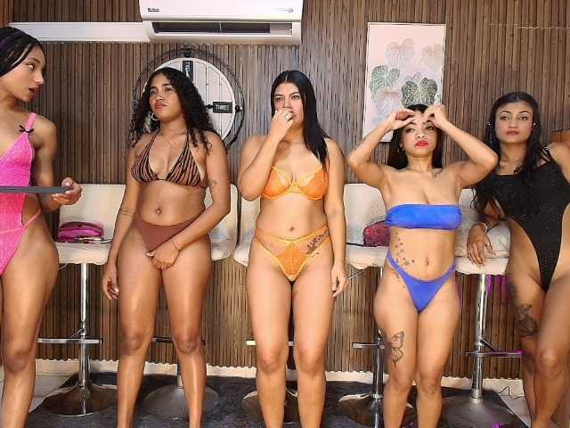 Canelasquirtxxx1 live cam on BongaCams