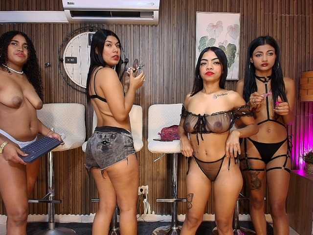 Canelasquirtxxx1 live cam on BongaCams