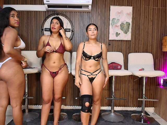 Canelasquirtxxx1 live cam on BongaCams
