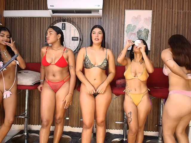 Canelasquirtxxx1 live cam on BongaCams