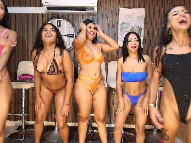Canelasquirtxxx1 live cam on BongaCams