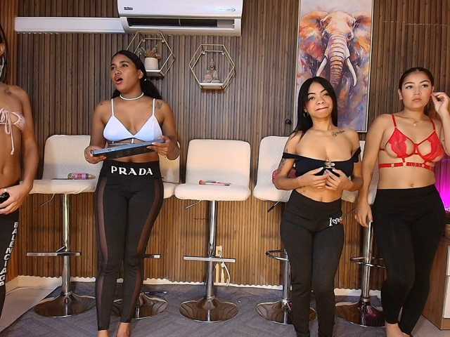 Canelasquirtxxx1 live cam on BongaCams