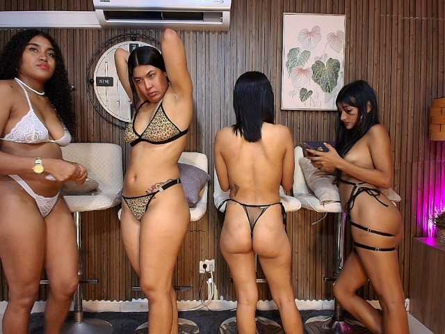 Canelasquirtxxx1 live cam on BongaCams