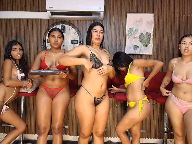 Canelasquirtxxx1 live cam on BongaCams