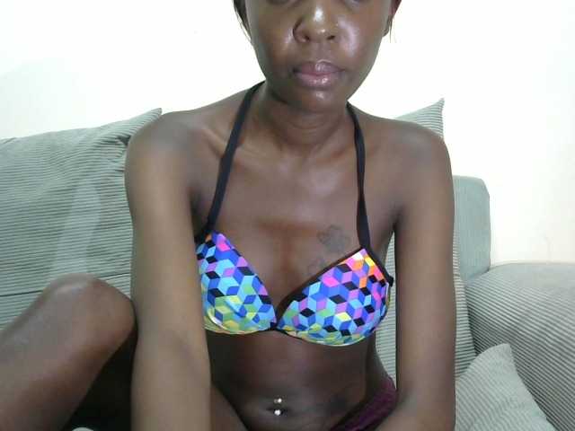 velvetshammy live cam on BongaCams