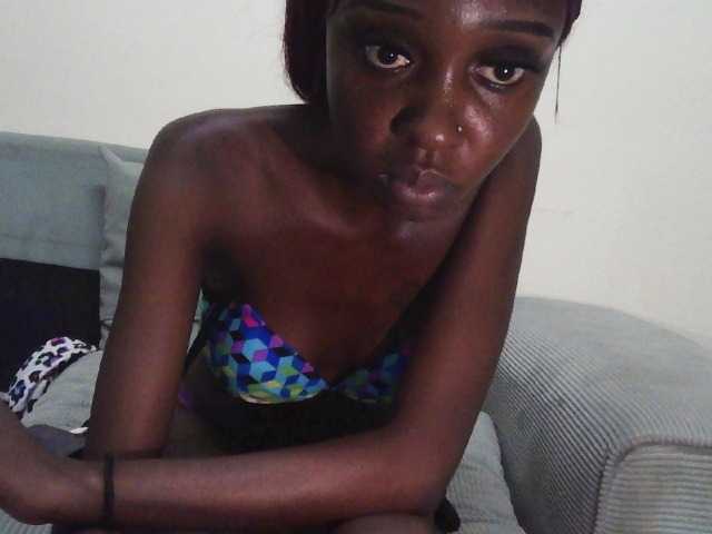velvetshammy live cam on BongaCams