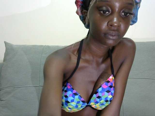 velvetshammy live cam on BongaCams