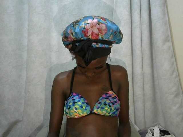 velvetshammy live cam on BongaCams