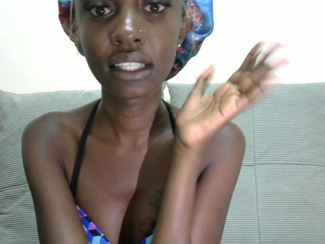 velvetshammy live cam on BongaCams