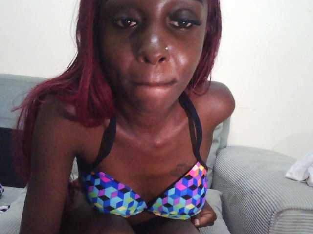 velvetshammy live cam on BongaCams