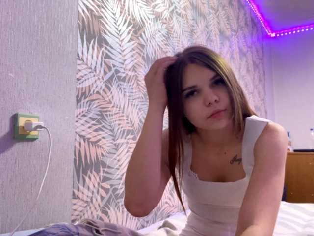 LizaKims live cam on BongaCams
