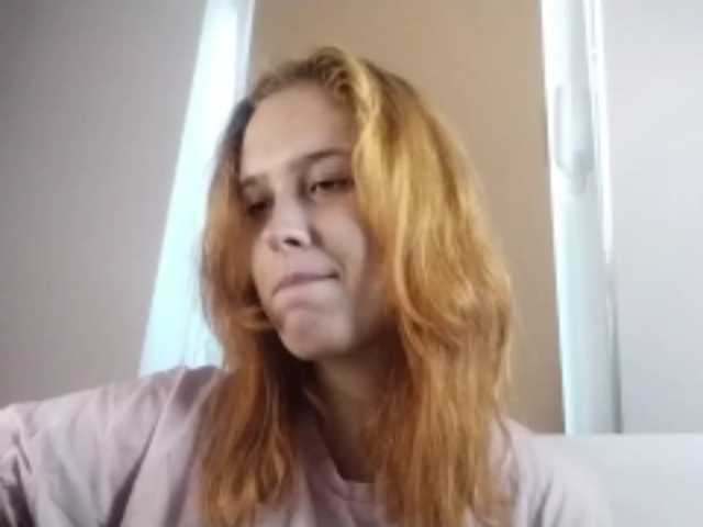 RedieLye live cam on BongaCams