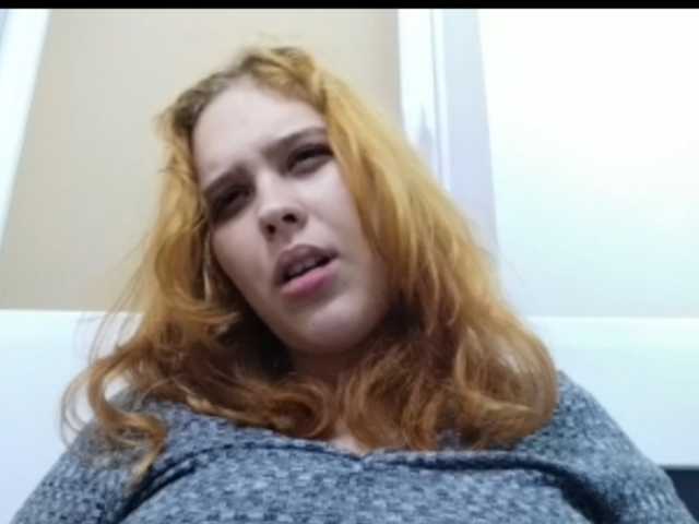 RedieLye live cam on BongaCams
