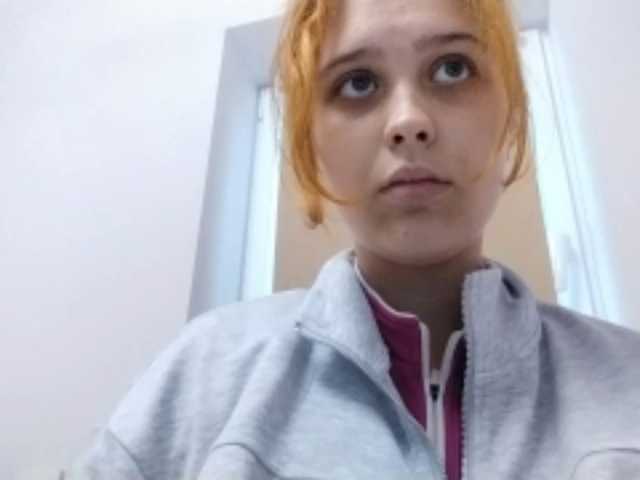 RedieLye live cam on BongaCams