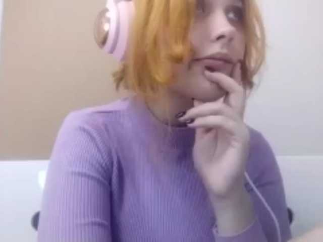 RedieLye live cam on BongaCams