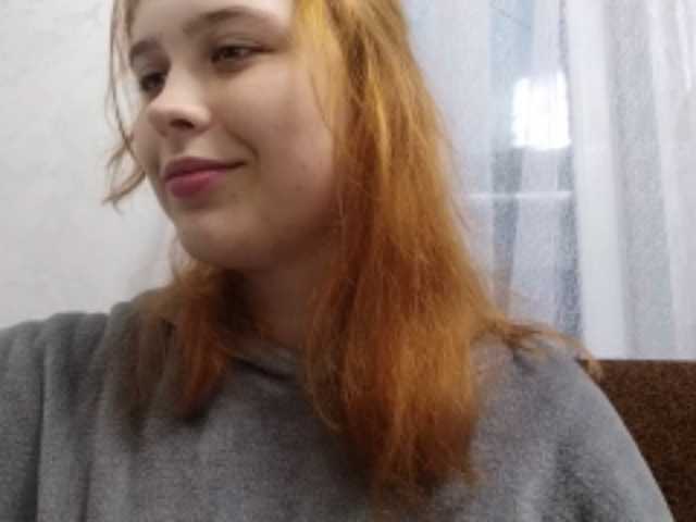 RedieLye live cam on BongaCams