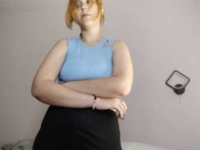 RedieLye live cam on BongaCams