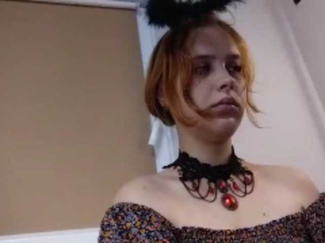 RedieLye live cam on BongaCams