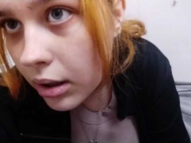RedieLye live cam on BongaCams