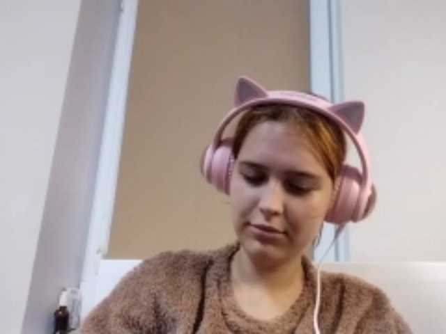 RedieLye live cam on BongaCams