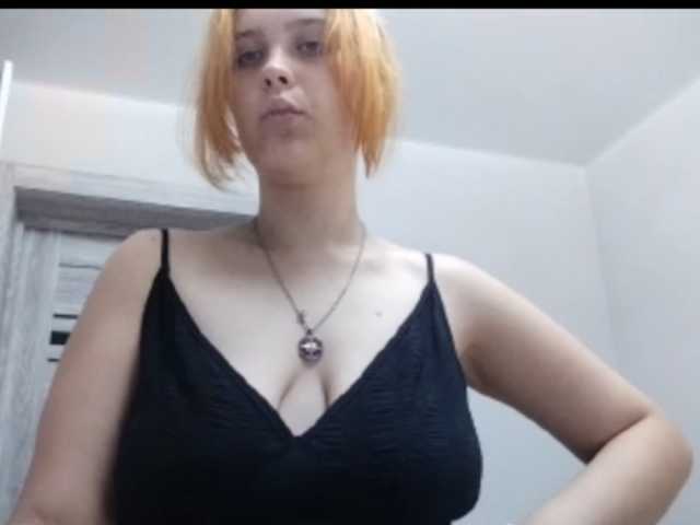 RedieLye, en vivo ahora en BongaCams