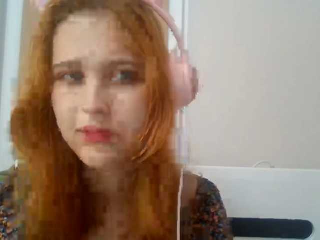 RedieLye live cam on BongaCams