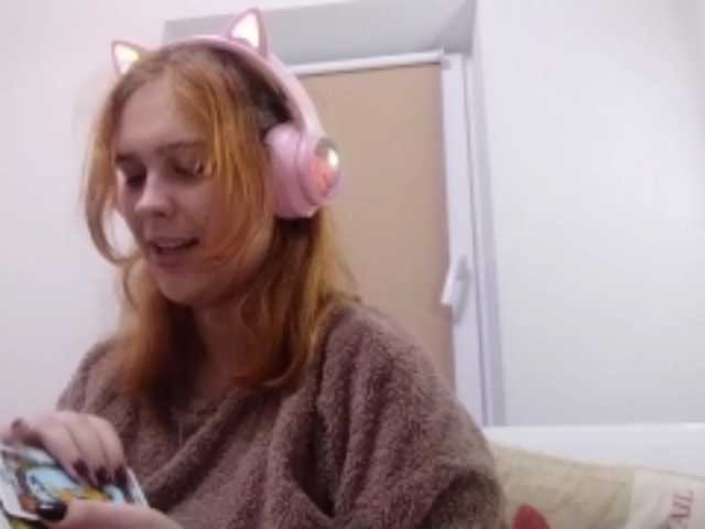 RedieLye live cam on BongaCams