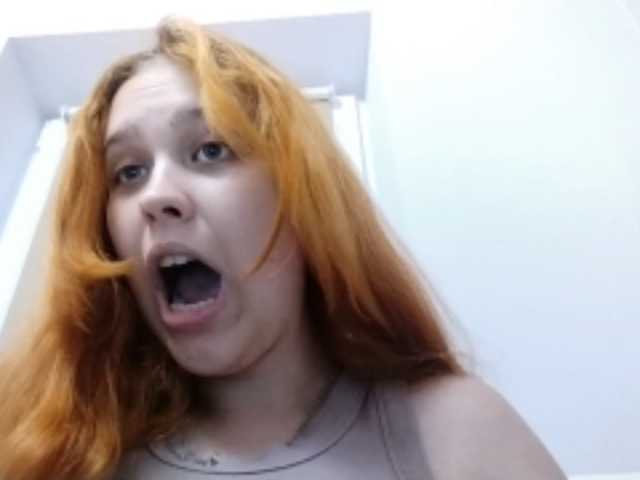RedieLye live cam on BongaCams