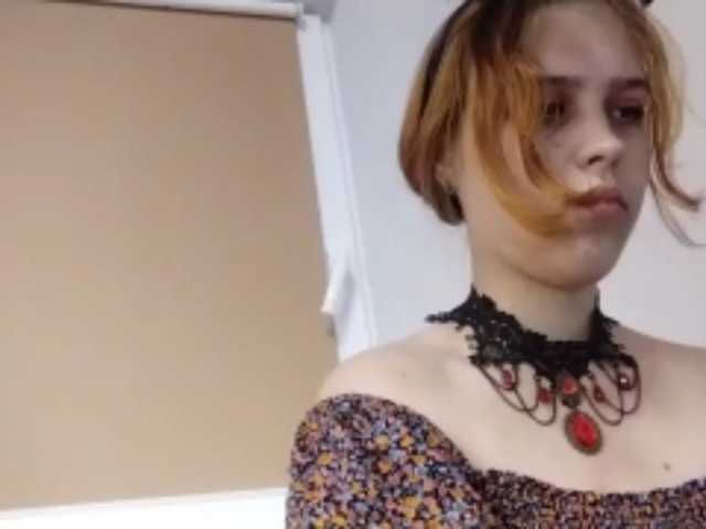 RedieLye live cam on BongaCams