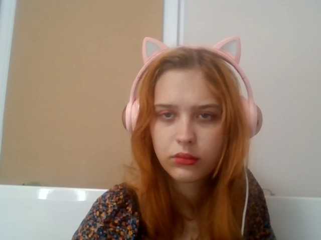 RedieLye live cam on BongaCams