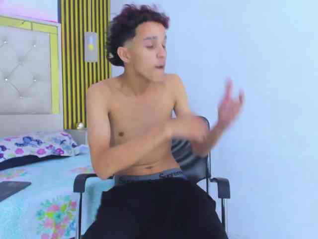 JUSTIN-SECRET JUSTIN-SECRET