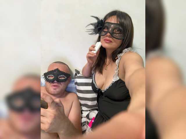 Sladkie-vmeste69 live cam on BongaCams