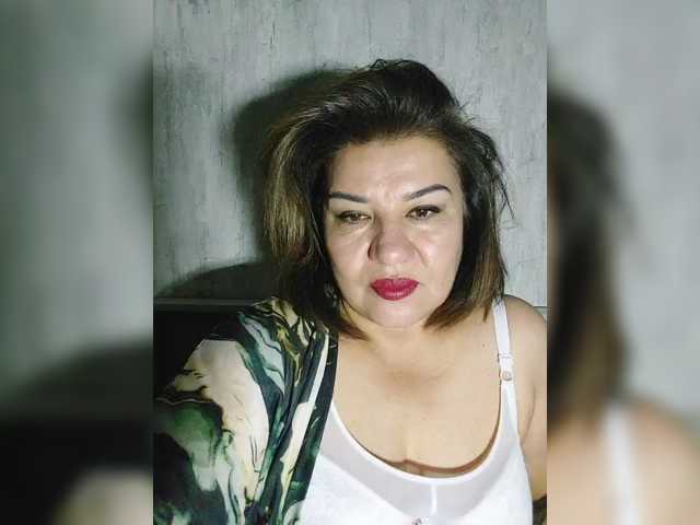 YourMommy0 live cam preview
