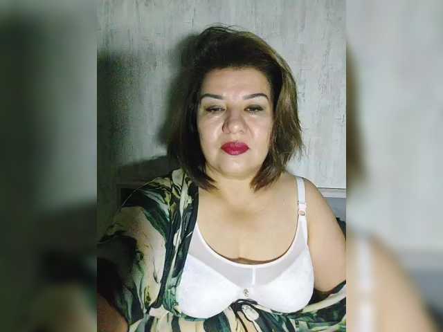 YourMommy0 live cam preview