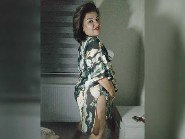 YourMommy0 live cam preview