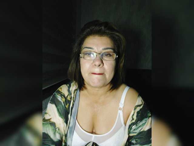 YourMommy0, en vivo ahora en BongaCams