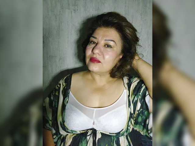 YourMommy0 live cam preview