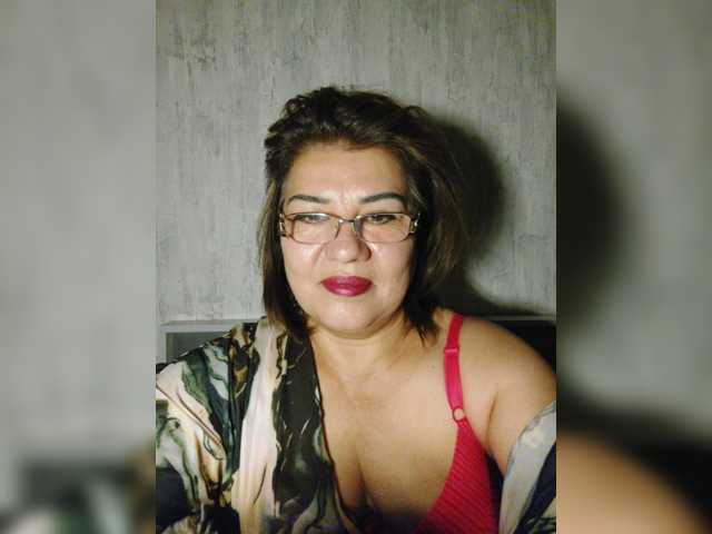 YourMommy0 live cam preview