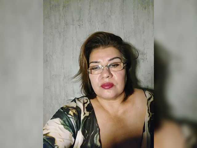 YourMommy0 live cam on BongaCams