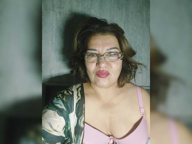 go to chat with YourMommy0