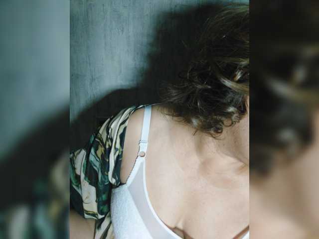 YourMommy0 live cam preview