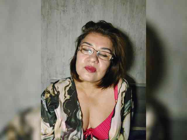 YourMommy0 webcam