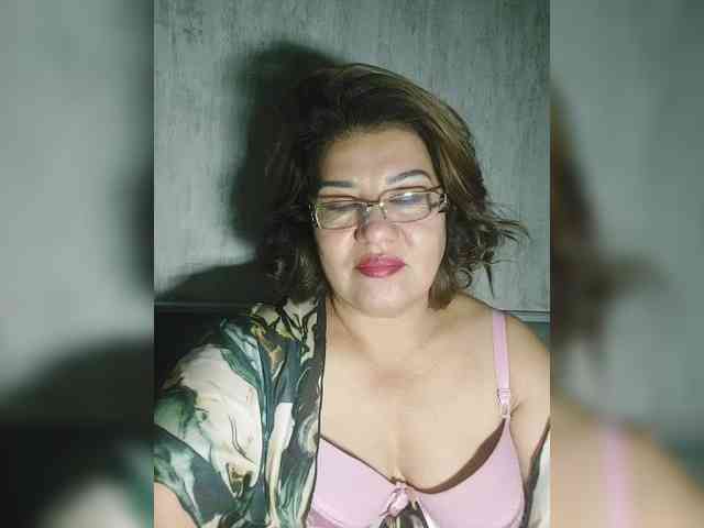 YourMommy0 YourMommy0