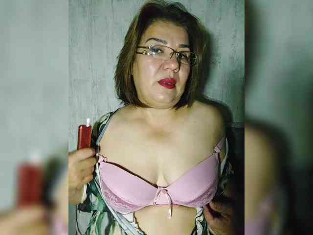 YourMommy0 webcam