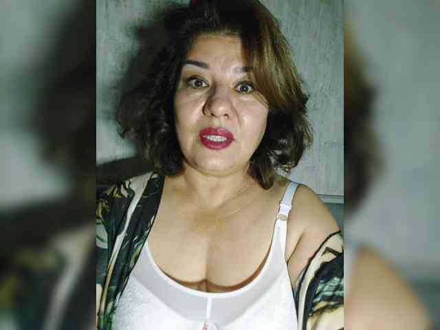 YourMommy0 webcam
